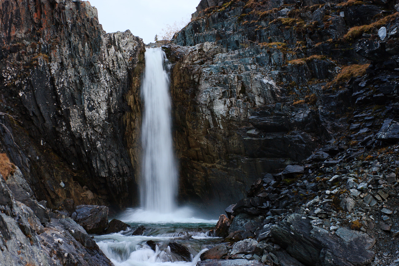 Водопад Текелю